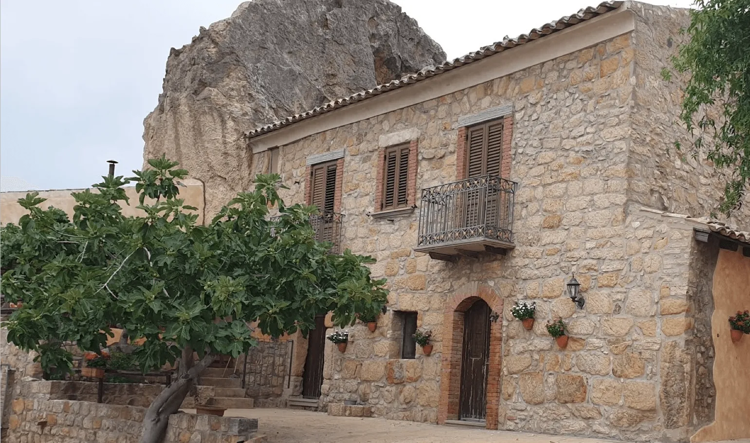 Masseria Rossignolo — cortile interno