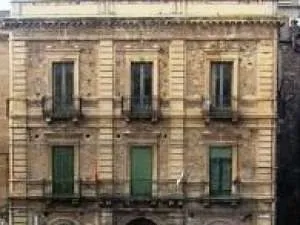 Palazzo Nicosia Radice (2)